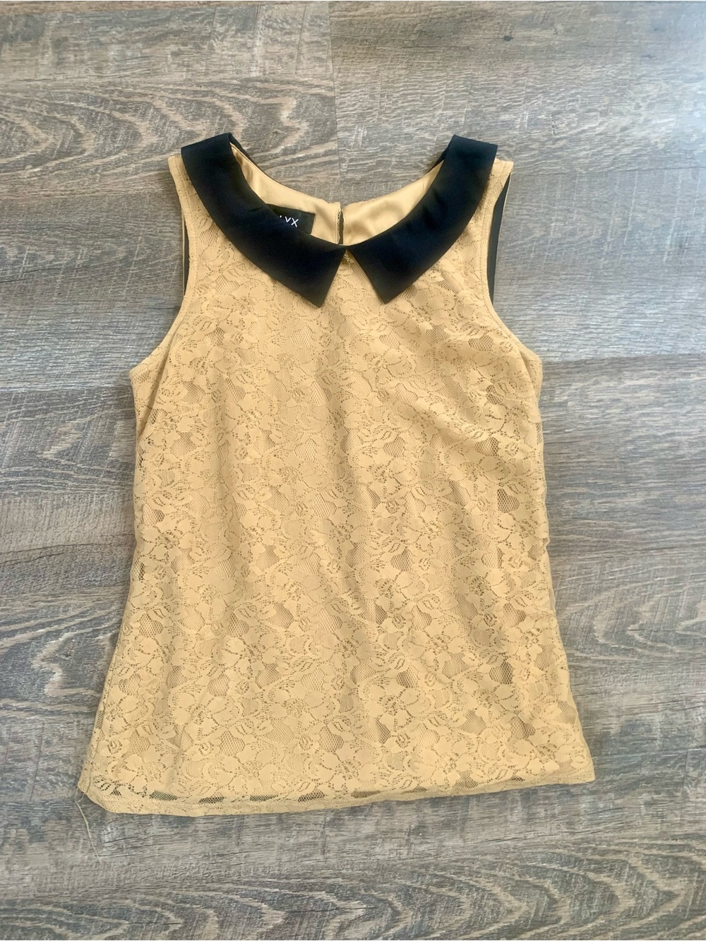 Lace Coquette Shell Top with Black Peter Pan Collar -